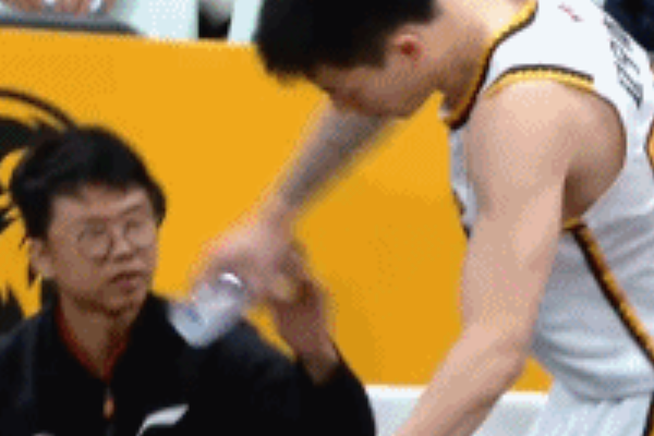 廣廈逆襲！遼寧男籃新賽季首戰(zhàn)失利遭遇慘敗